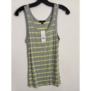 Women’s Lot Of 2 Assorted Tank Tops Small New